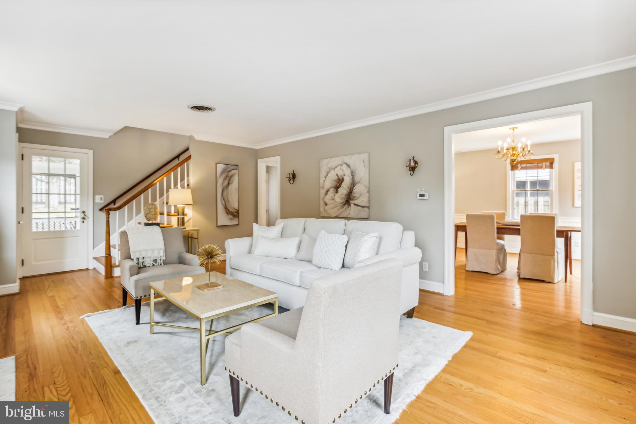 2601 Farm Road Alexandria, VA 22302 - Photo 8 of 51 Living Room