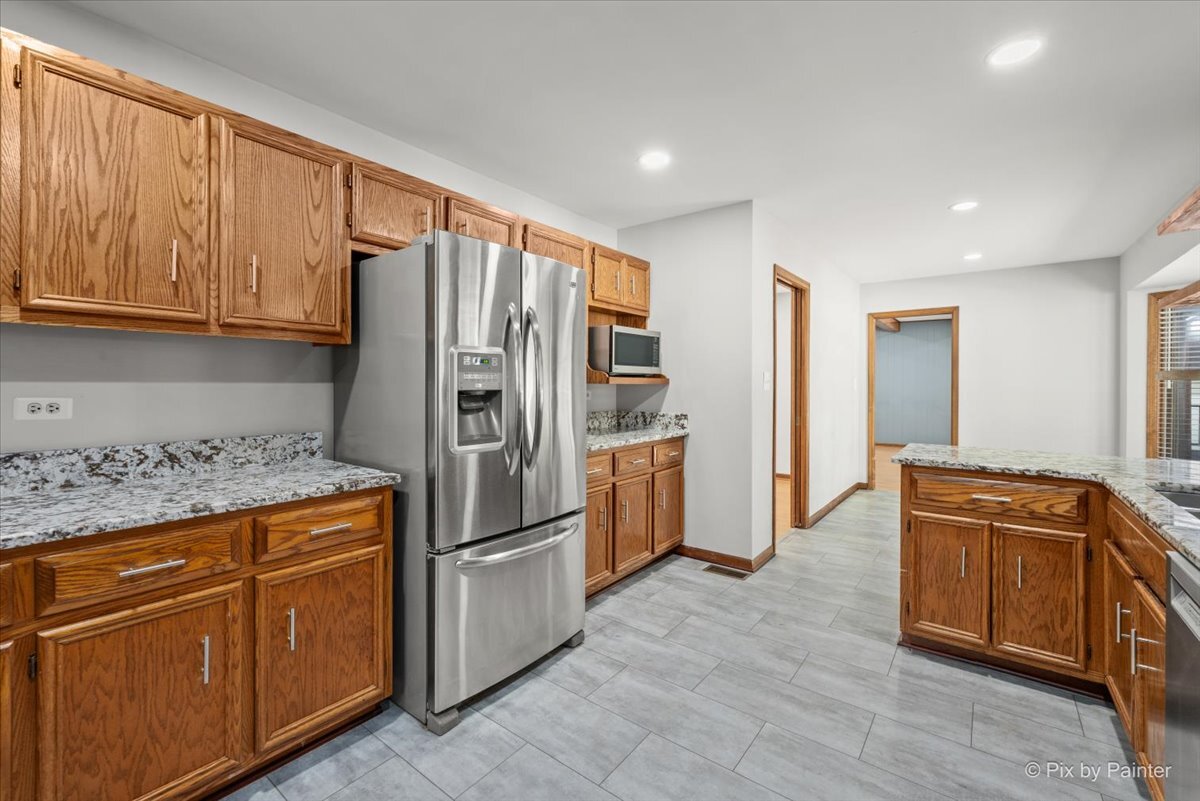 1305 Sequoia Road Naperville, IL 60540 - Photo 9 of 51 Gallery Image 9