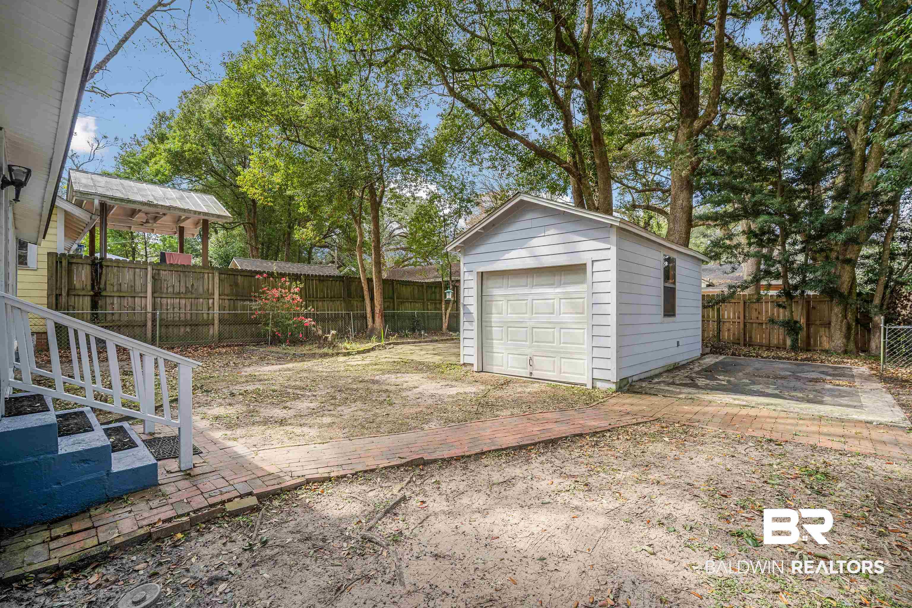 118 Mohawk Street Mobile, AL 36606 - Photo 25 of 26 View of detached garage