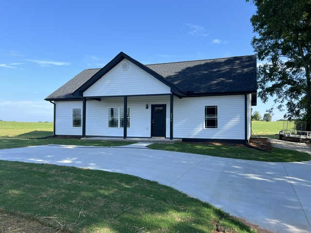 2446 Whitehall Road Anderson, SC 29625 - Photo 3 of 19 Gallery Image 3