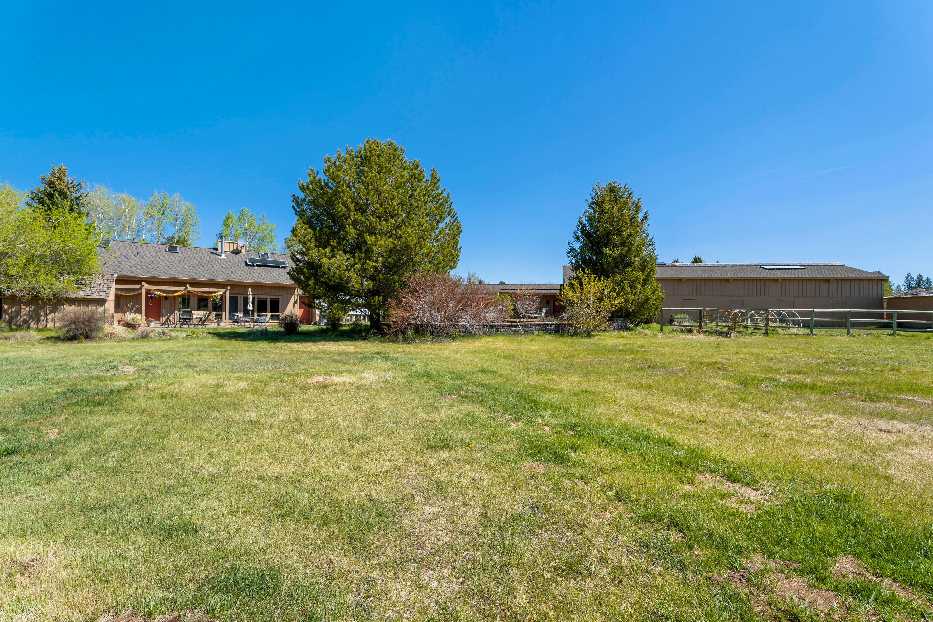 20875 Sholes Road Bend, OR 97702 - Photo 79 of 88 83-Exterior