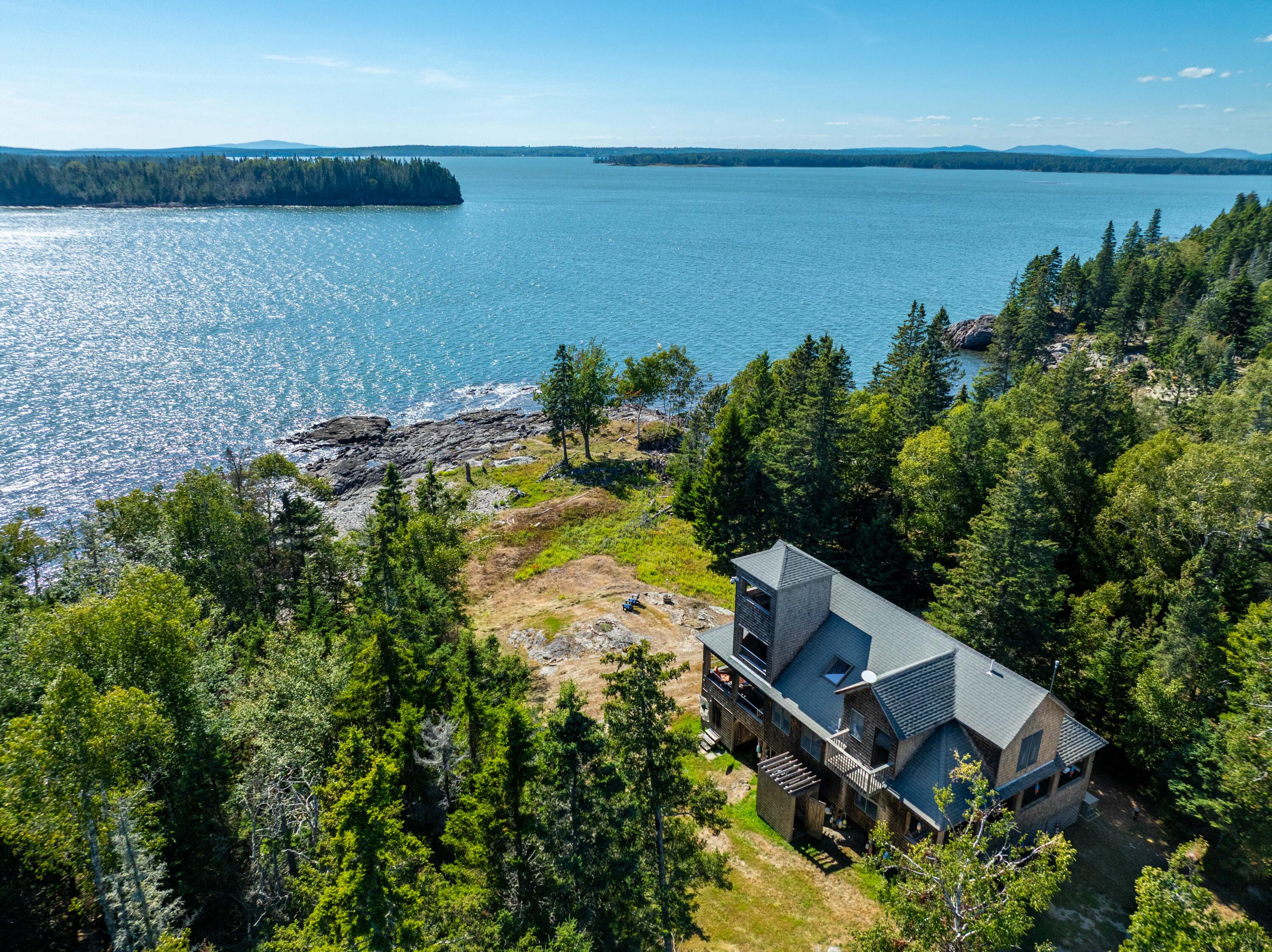 25 Hotel Cove Rd. Harrington Maine (2 of