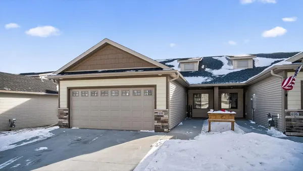 $427,000 | 698 Shardlow Place Northeast, Byron, MN 55920