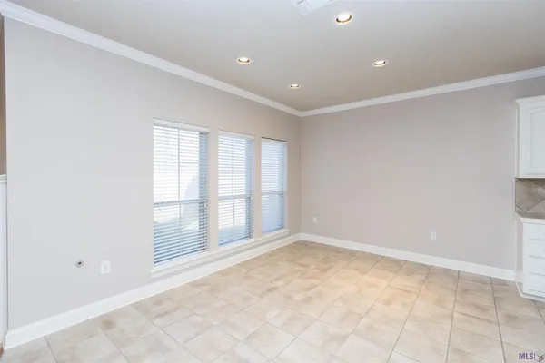 $289,500 | 3938 Meadow Ridge Drive, Baton Rouge, LA 70817