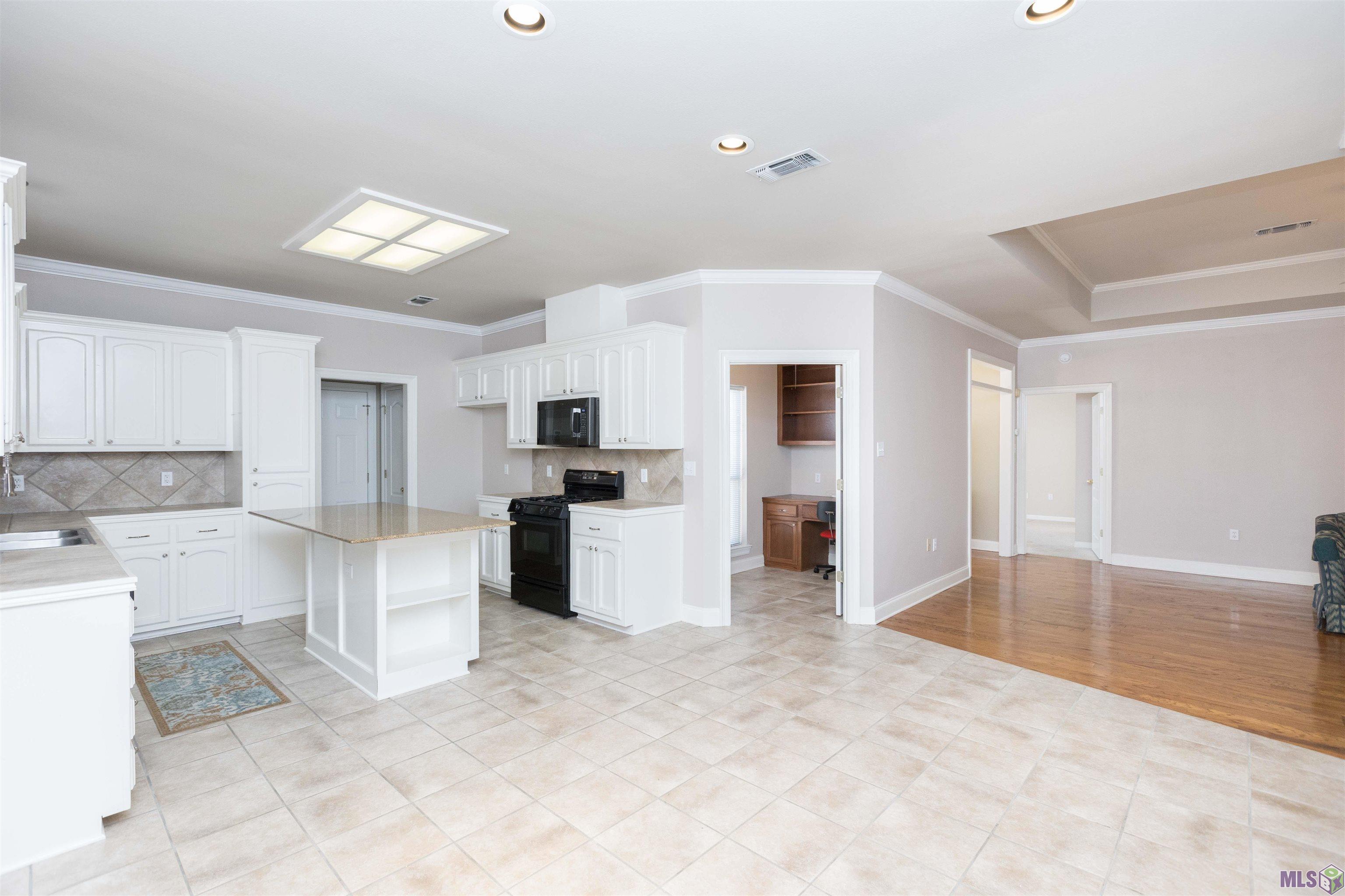 3938 Meadow Ridge Drive Baton Rouge, LA 70817 - Photo 15 of 31