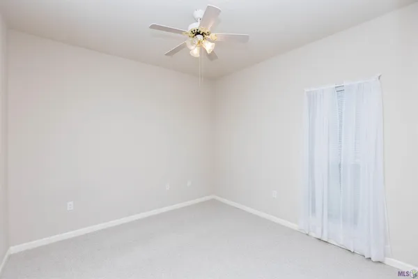 $289,500 | 3938 Meadow Ridge Drive, Baton Rouge, LA 70817