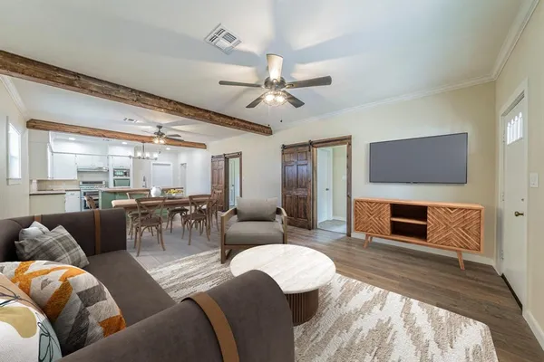 $375,000 | 275 Belknap Circle, Newcastle, TX 76372