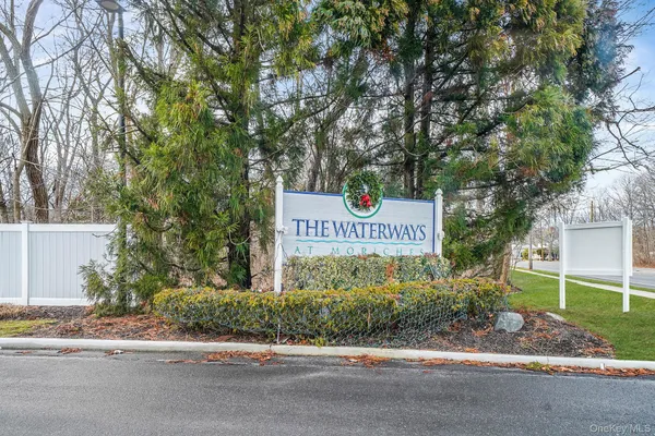 $499,000 | 554 Mirror Pond Court, Moriches, NY 11955