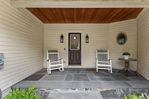 $1,600,000 | 2 Castle Hill Close, Dobbs Ferry, NY 10522