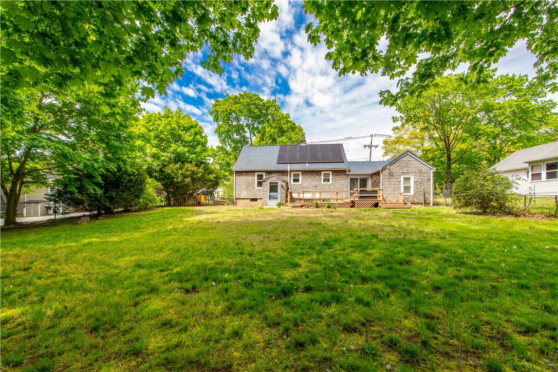 75 Knotty Oak Road Coventry, RI 02816 - Photo 11 of 48