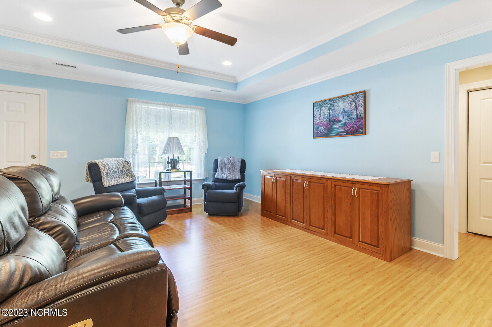 1071 Filmore Road Southport, NC 28461 - Photo 5 of 32 Living room