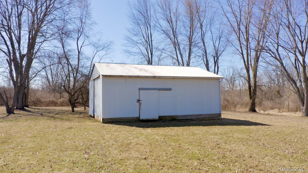 7874 Beard Road Byron, MI 48418 - Photo 23 of 28 DJI_0911.jpeg