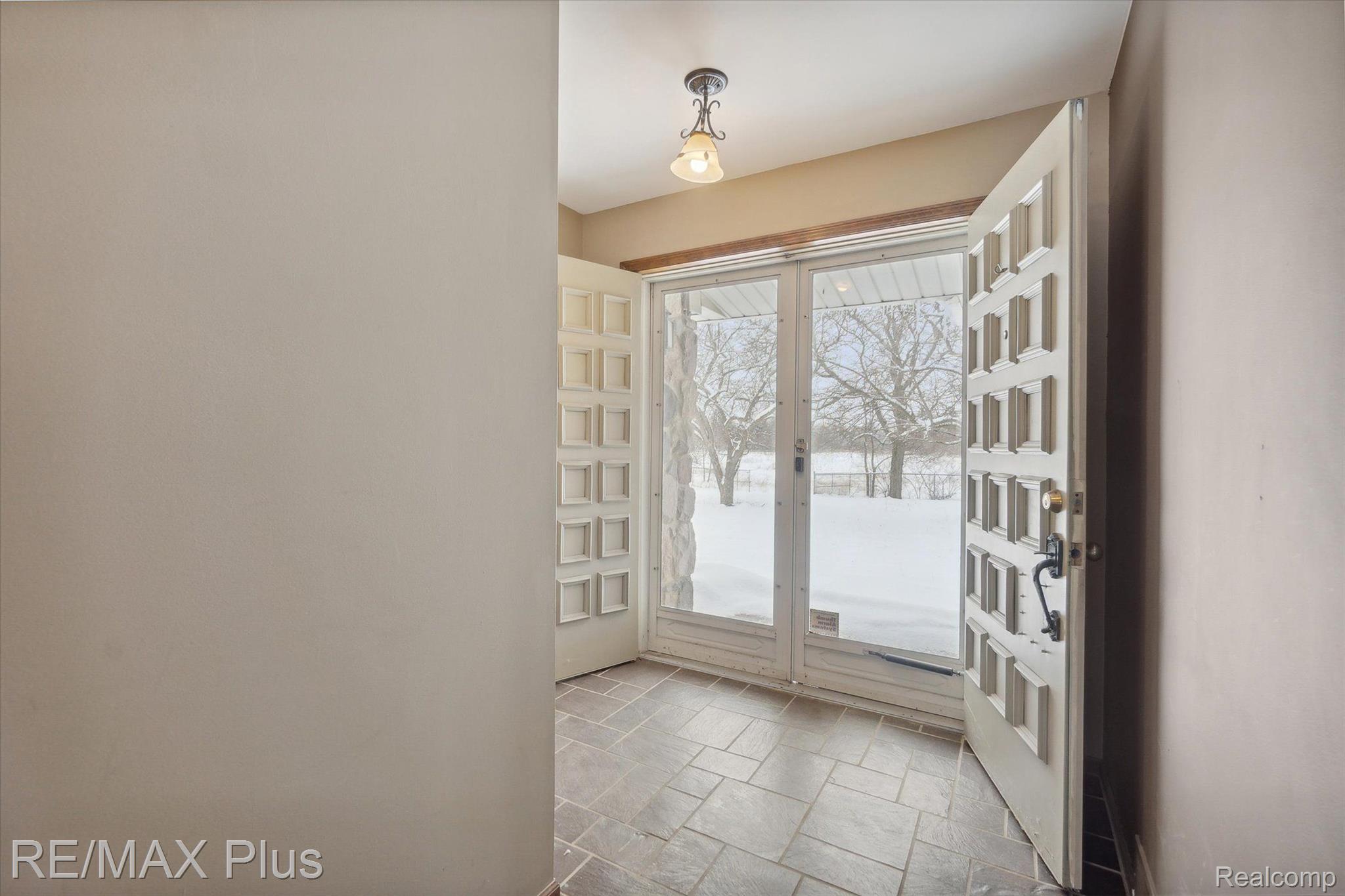 3060 South Lapeer Road Metamora, MI 48455 - Photo 4 of 81 Gallery Image 4