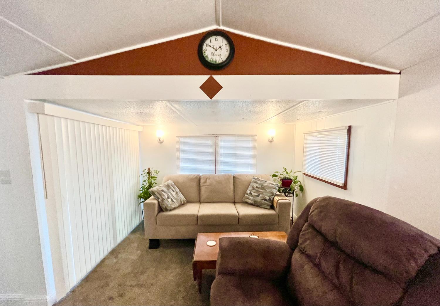 104 Wilderness Road Rancho Cordova, CA 95670 - Photo 4 of 29