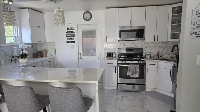 $799,000 | 311 Travis Avenue, Elmont, NY 11003