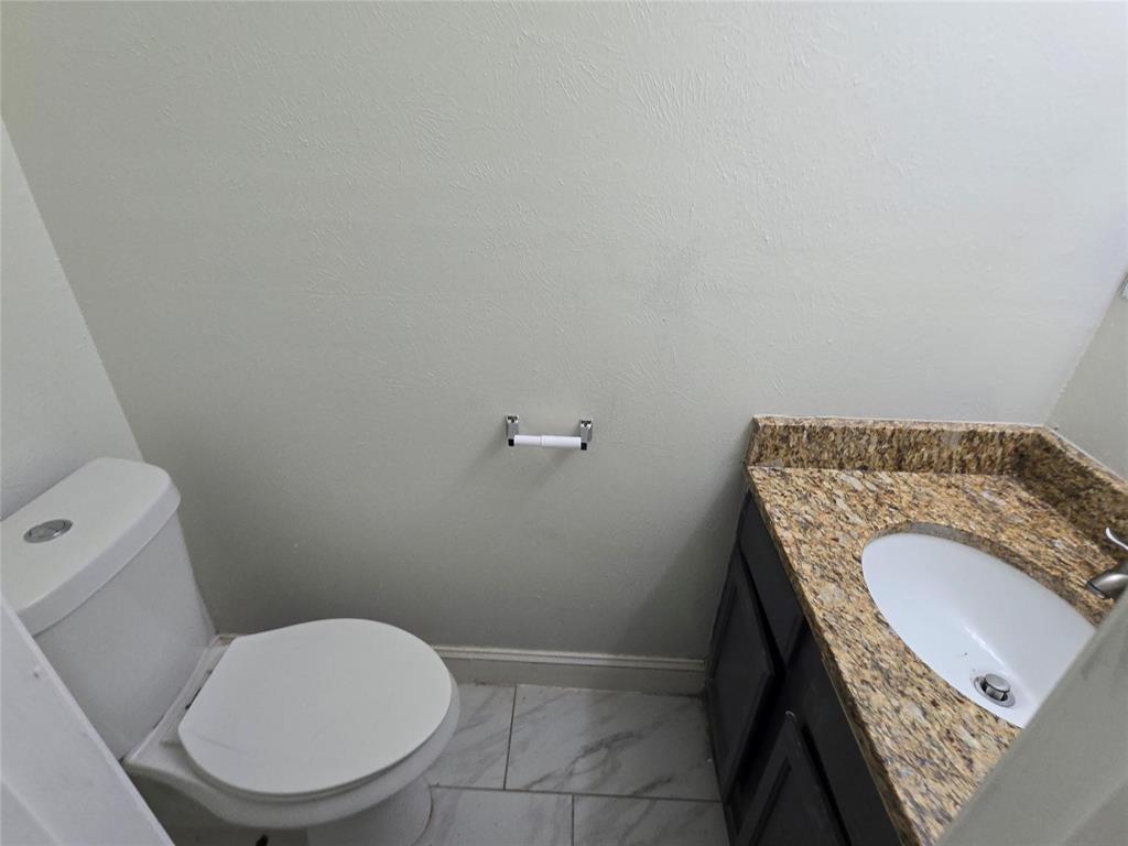 10500 Lake June Road, Unit I03 Dallas, TX 75217 - Photo 11 of 12
