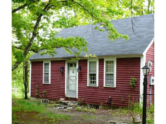 35 East Penacook Road Hopkinton, NH 03229 - Photo 1 of 1
