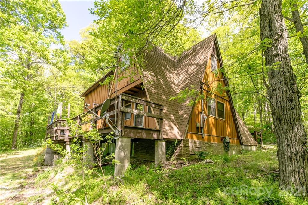1653 Hickory Acres Road Hendersonville, NC 28792 - Photo 2 of 23 Gallery Image 2