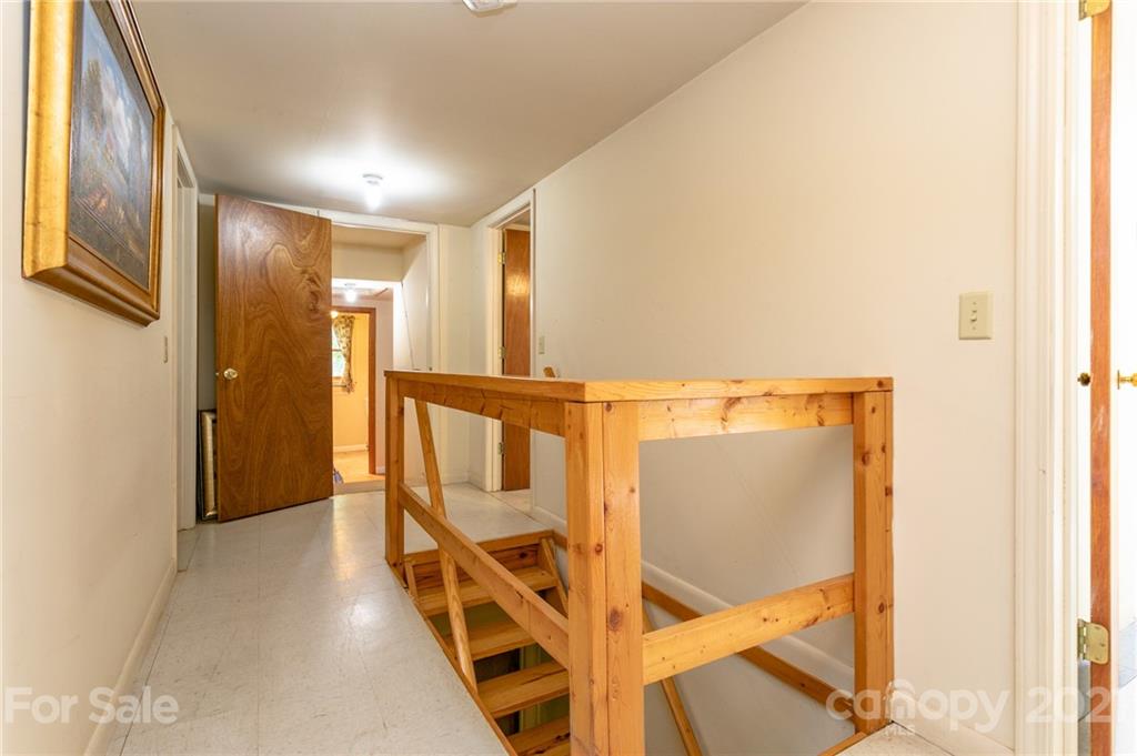 1653 Hickory Acres Road Hendersonville, NC 28792 - Photo 13 of 23 Gallery Image 13