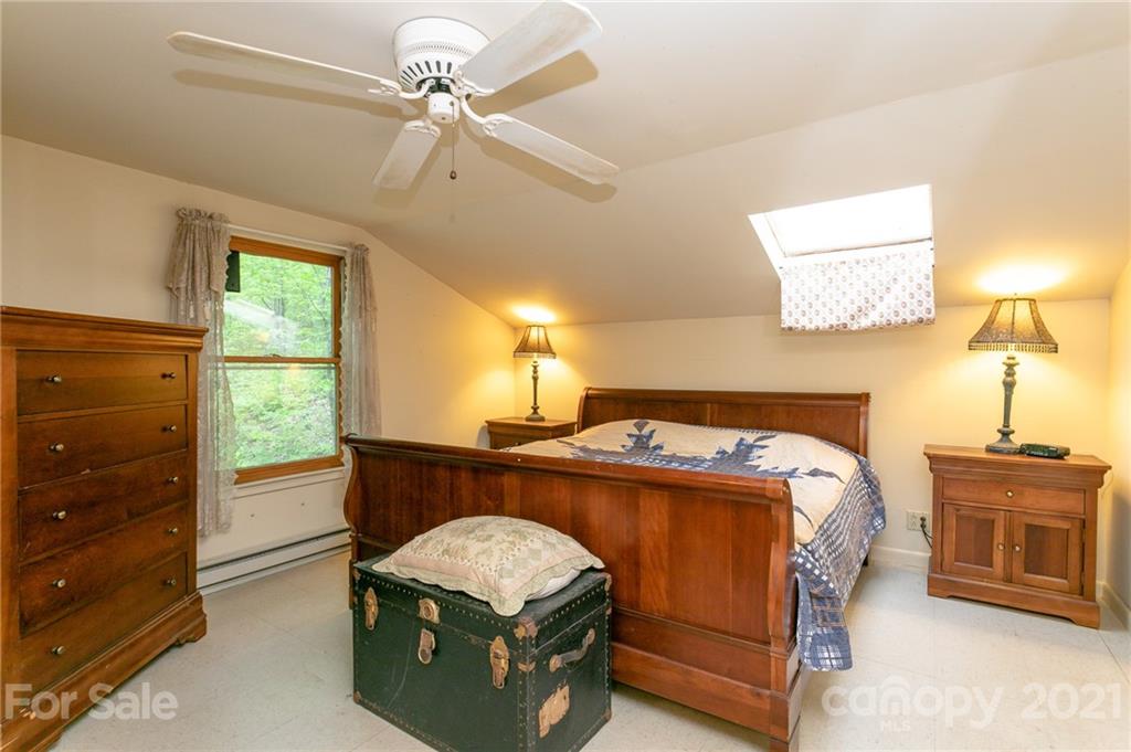 1653 Hickory Acres Road Hendersonville, NC 28792 - Photo 14 of 23 Gallery Image 14