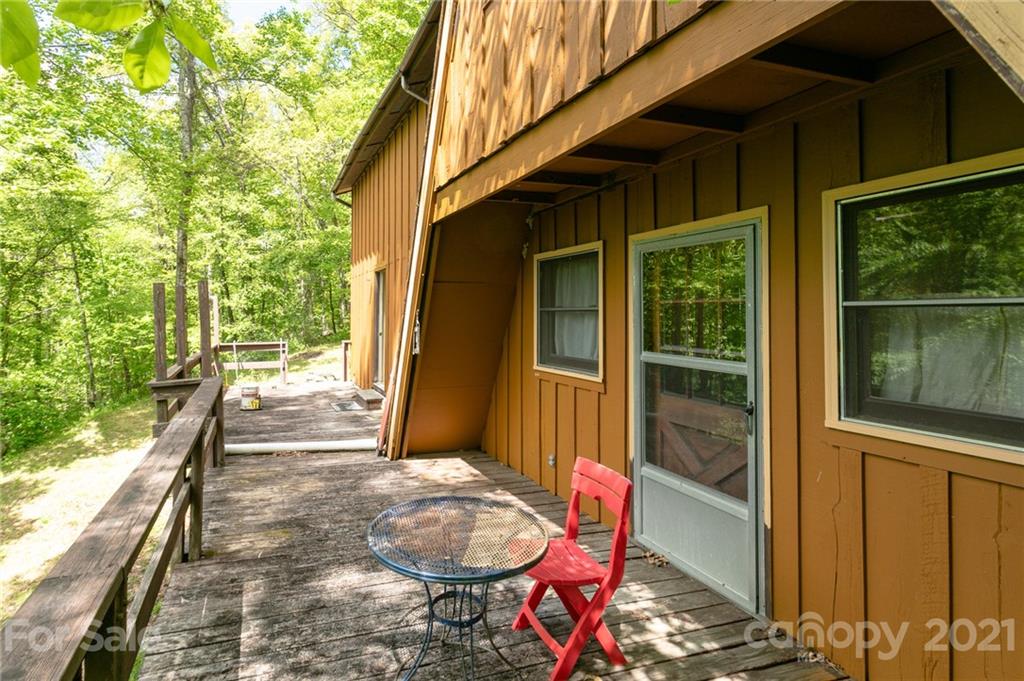 1653 Hickory Acres Road Hendersonville, NC 28792 - Photo 6 of 23 Gallery Image 6