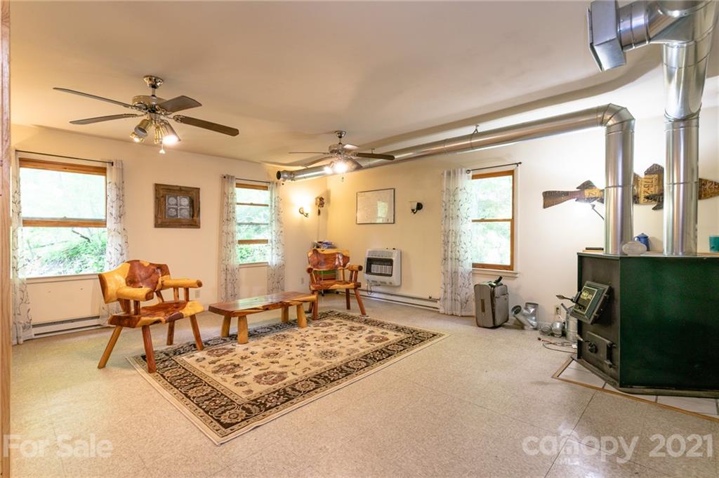 1653 Hickory Acres Road Hendersonville, NC 28792 - Photo 10 of 23 Gallery Image 10