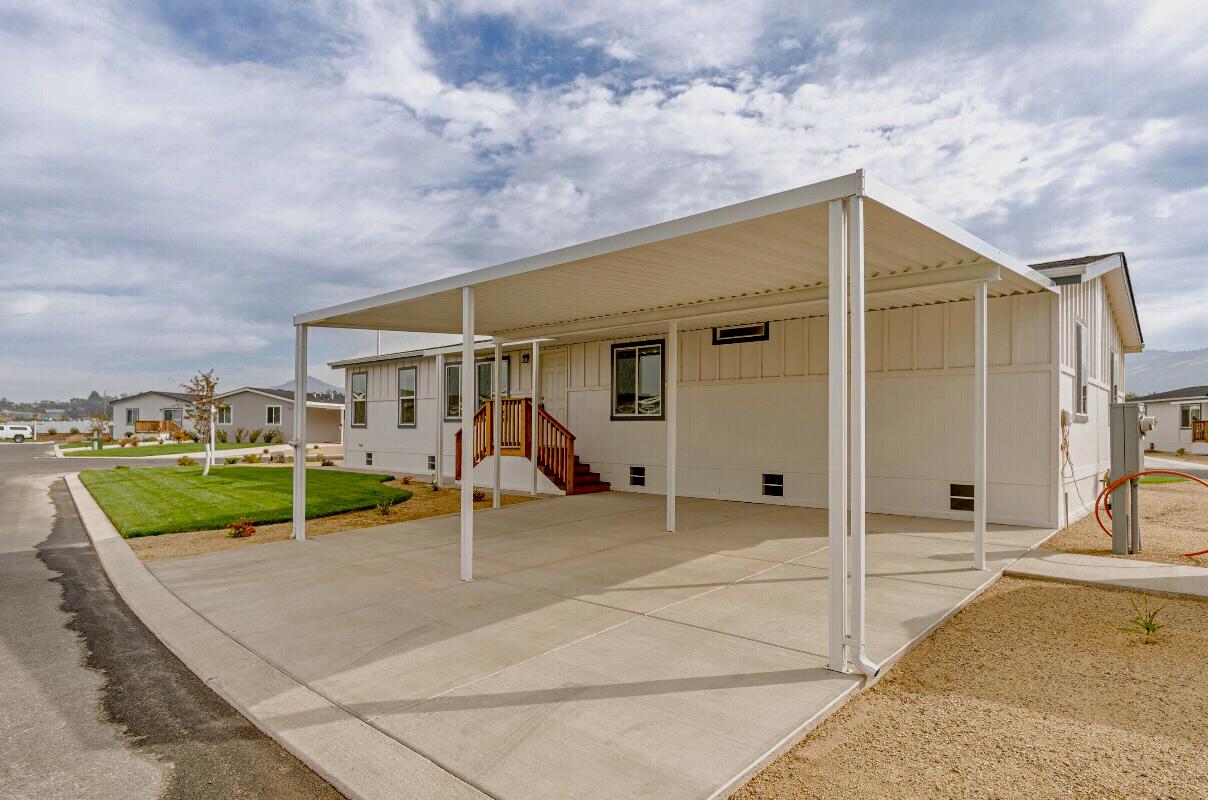 300 Luman Road, Unit 163 Phoenix, OR 97535 - Photo 3 of 34 IMG_3604