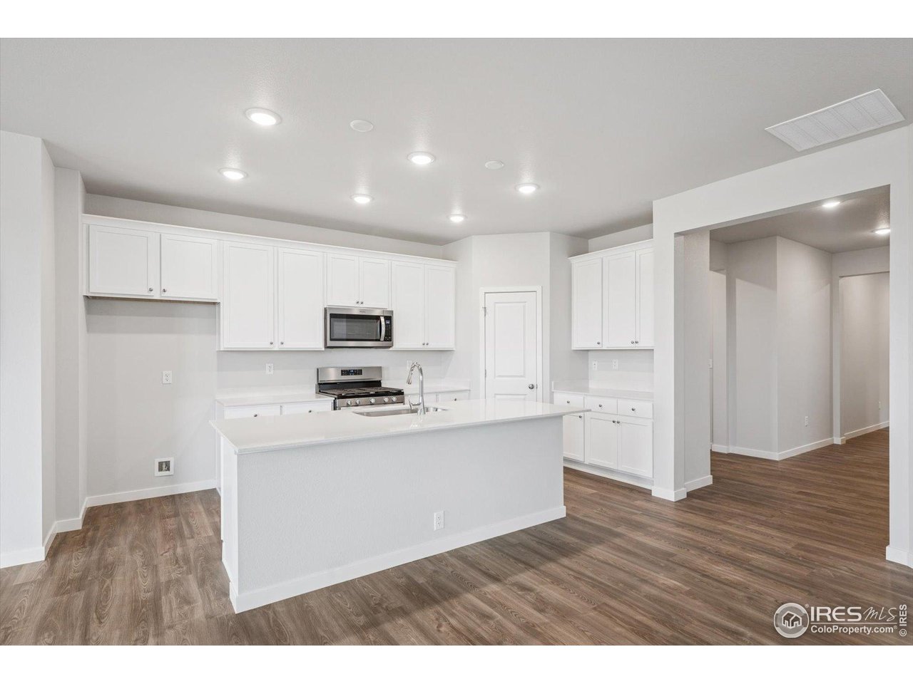 858 Mesic Lane Windsor, CO 80550 - Photo 13 of 27