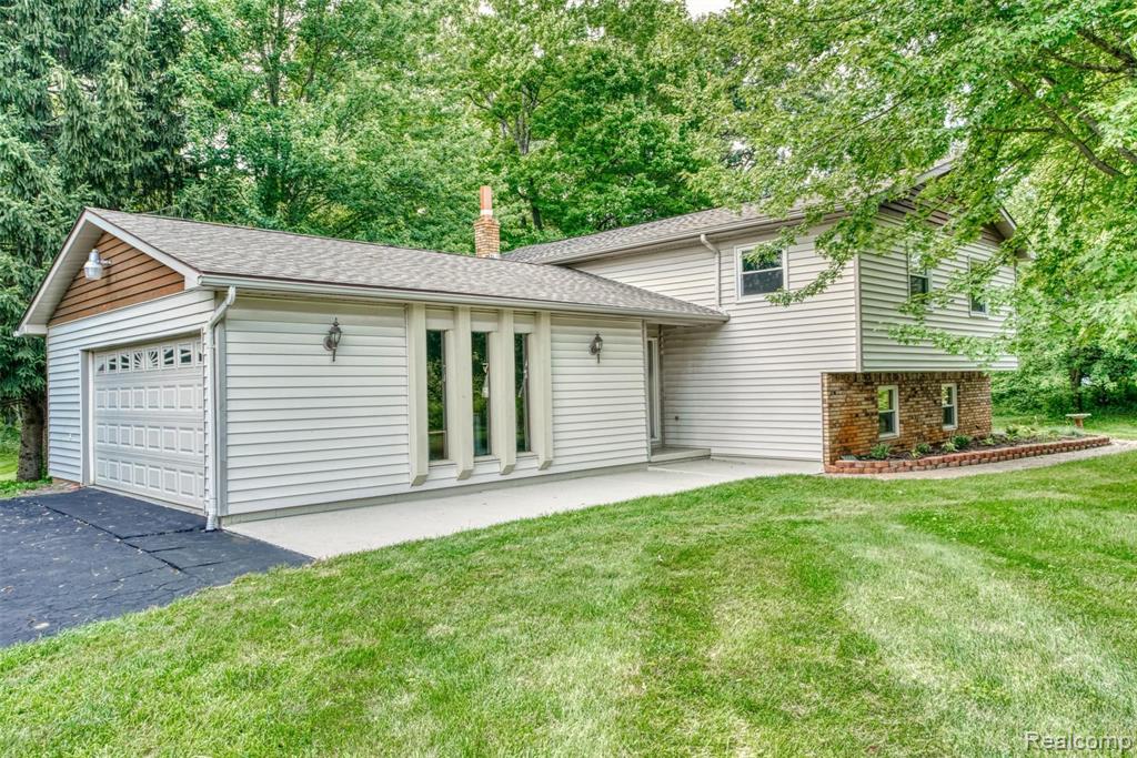 4538 Mason Road Howell, MI 48843 - Photo 1 of 41