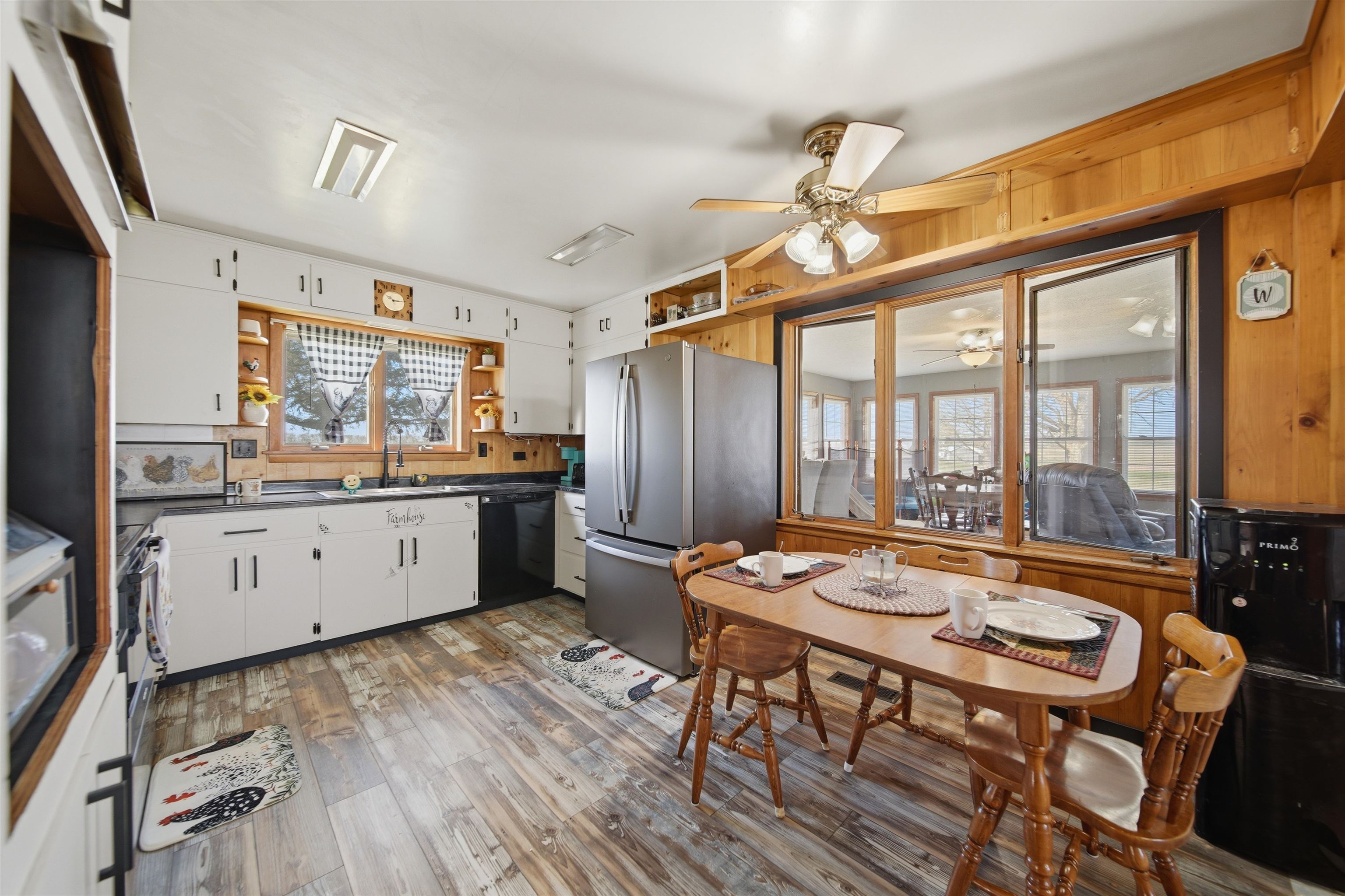 17870 Clover Road Morrison, IL 61270 - Photo 15 of 37