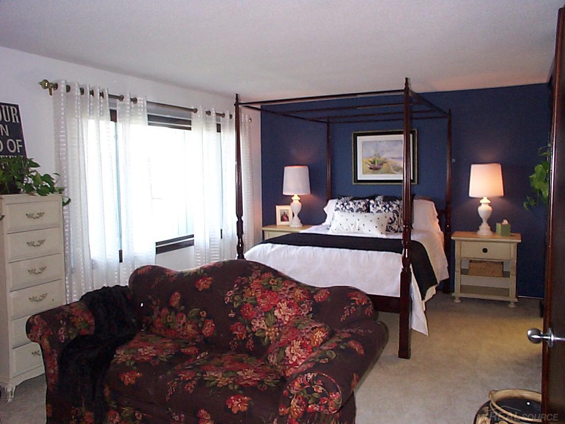 1715 River Road, Unit 14 St. Clair, MI 48079 - Photo 7 of 42 31242310-6.JPG