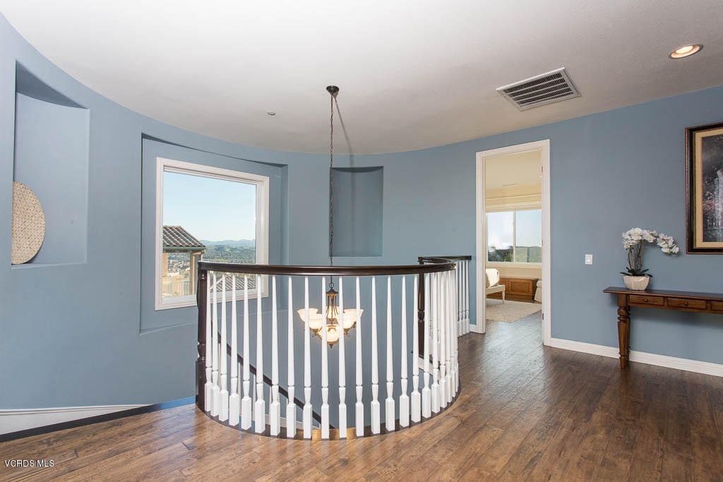 7265 Range View Circle Moorpark, CA 93021 - Photo 16 of 67 7265 Range View Cir - HsHProd-22