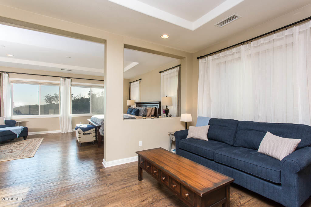 7265 Range View Circle Moorpark, CA 93021 - Photo 17 of 67 7265 Range View Cir - HsHProd-27