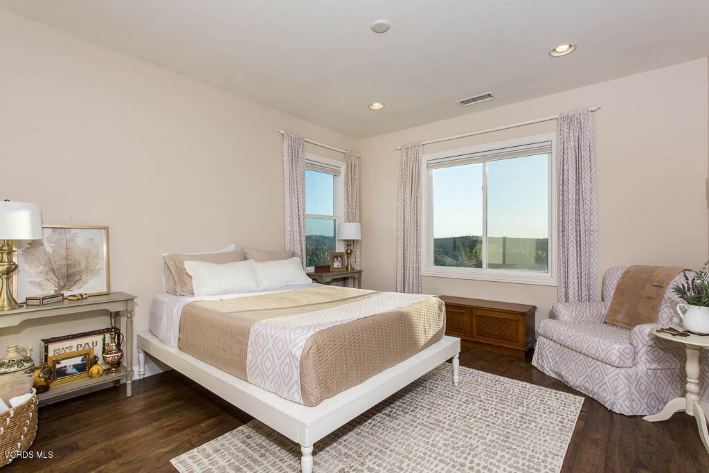 7265 Range View Circle Moorpark, CA 93021 - Photo 26 of 67 7265 Range View Cir - HsHProd-23