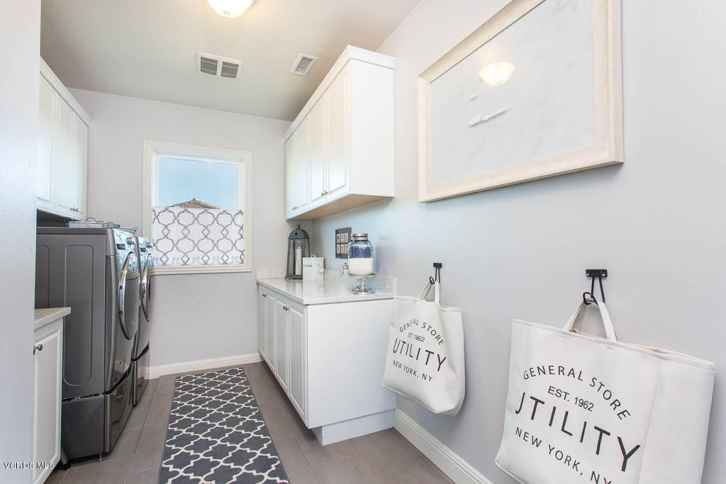 7265 Range View Circle Moorpark, CA 93021 - Photo 30 of 67 7265 Range View Cir - HsHProd-21