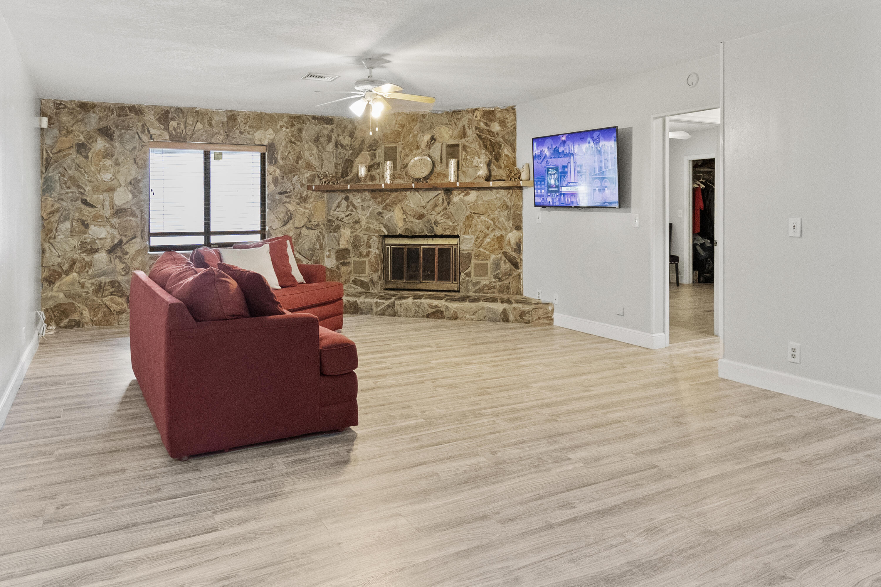 210 Lochmore Road Riviera Beach, FL 33407 - Photo 17 of 36 DSC00028
