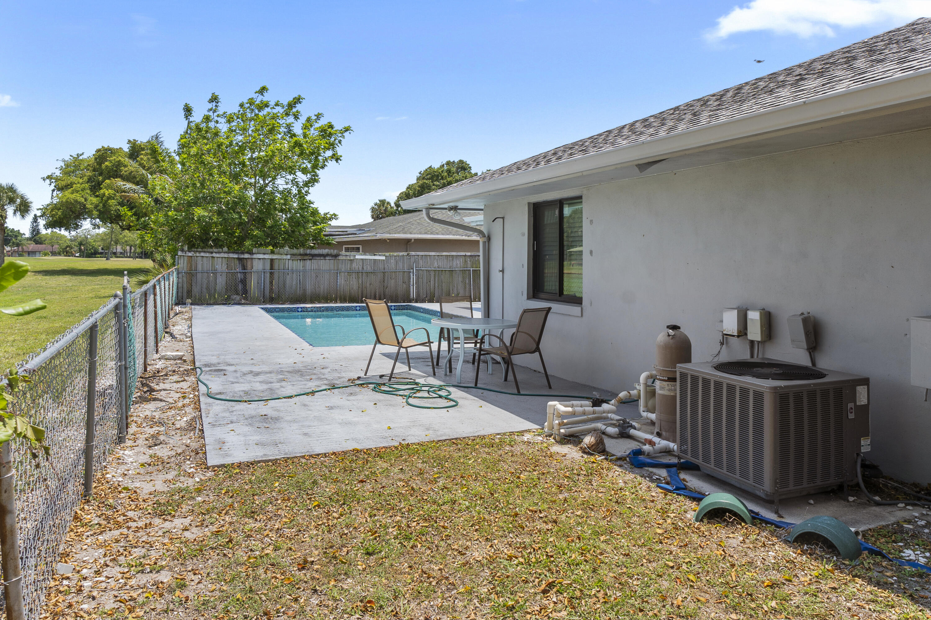 210 Lochmore Road Riviera Beach, FL 33407 - Photo 31 of 36 DSC00068