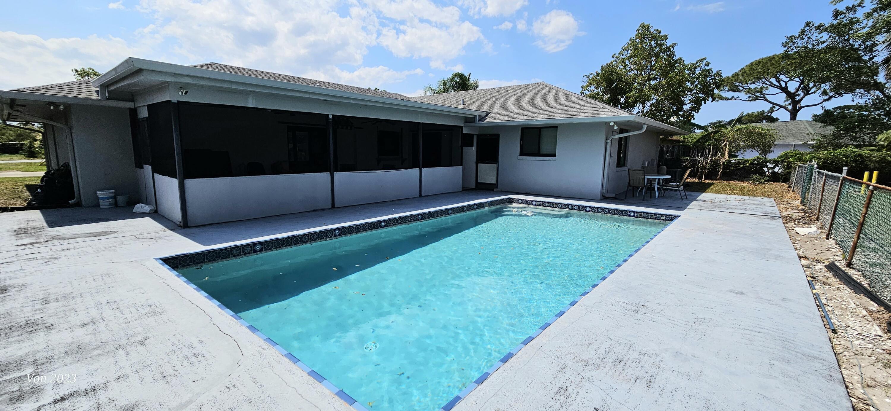 210 Lochmore Road Riviera Beach, FL 33407 - Photo 7 of 36 20230510_150908