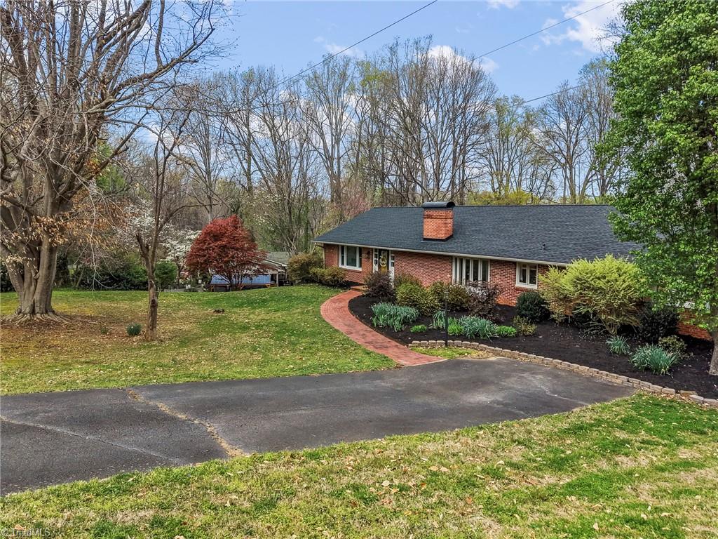 3301 Midkiff Road Winston-Salem, NC 27106 - Photo 2 of 34