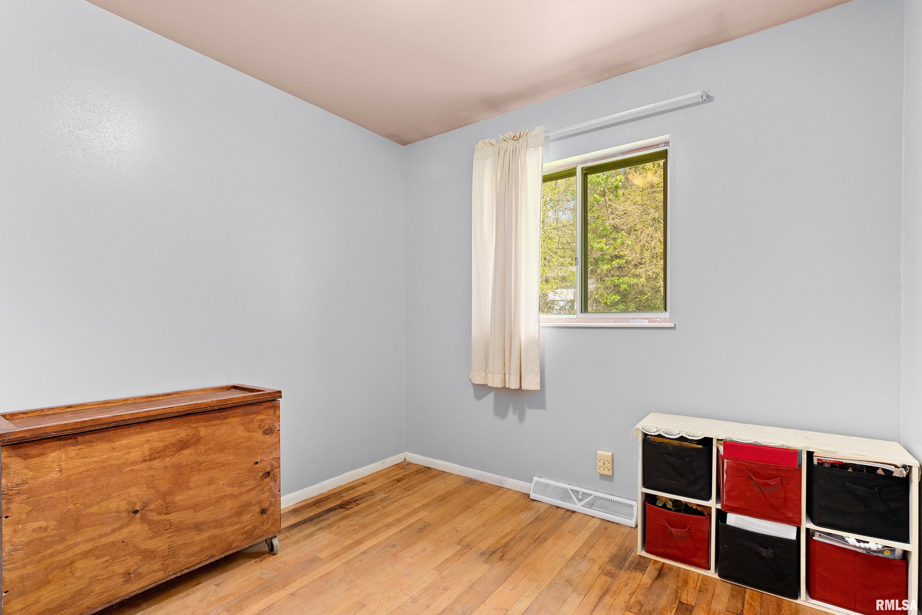 6206 North Randwick Road Peoria, IL 61615 - Photo 17 of 36