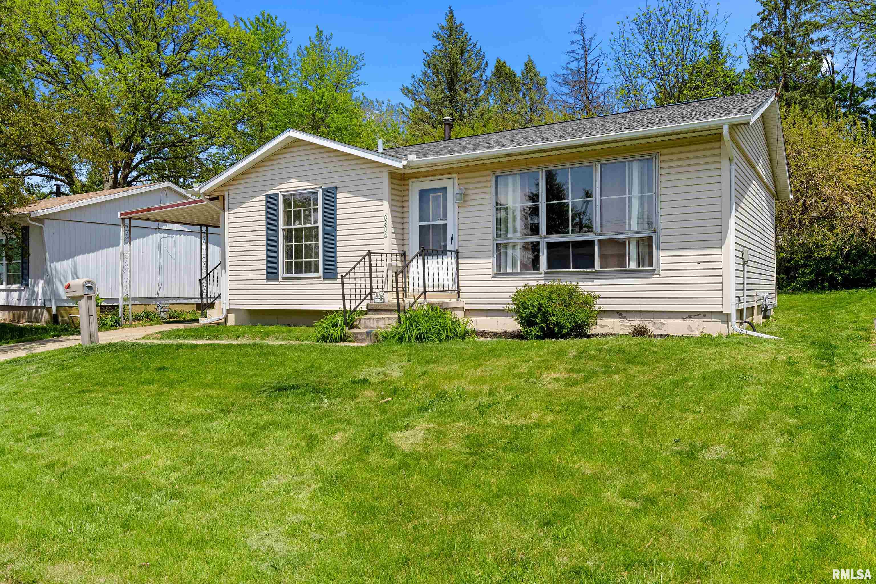 6206 North Randwick Road Peoria, IL 61615 - Photo 3 of 36