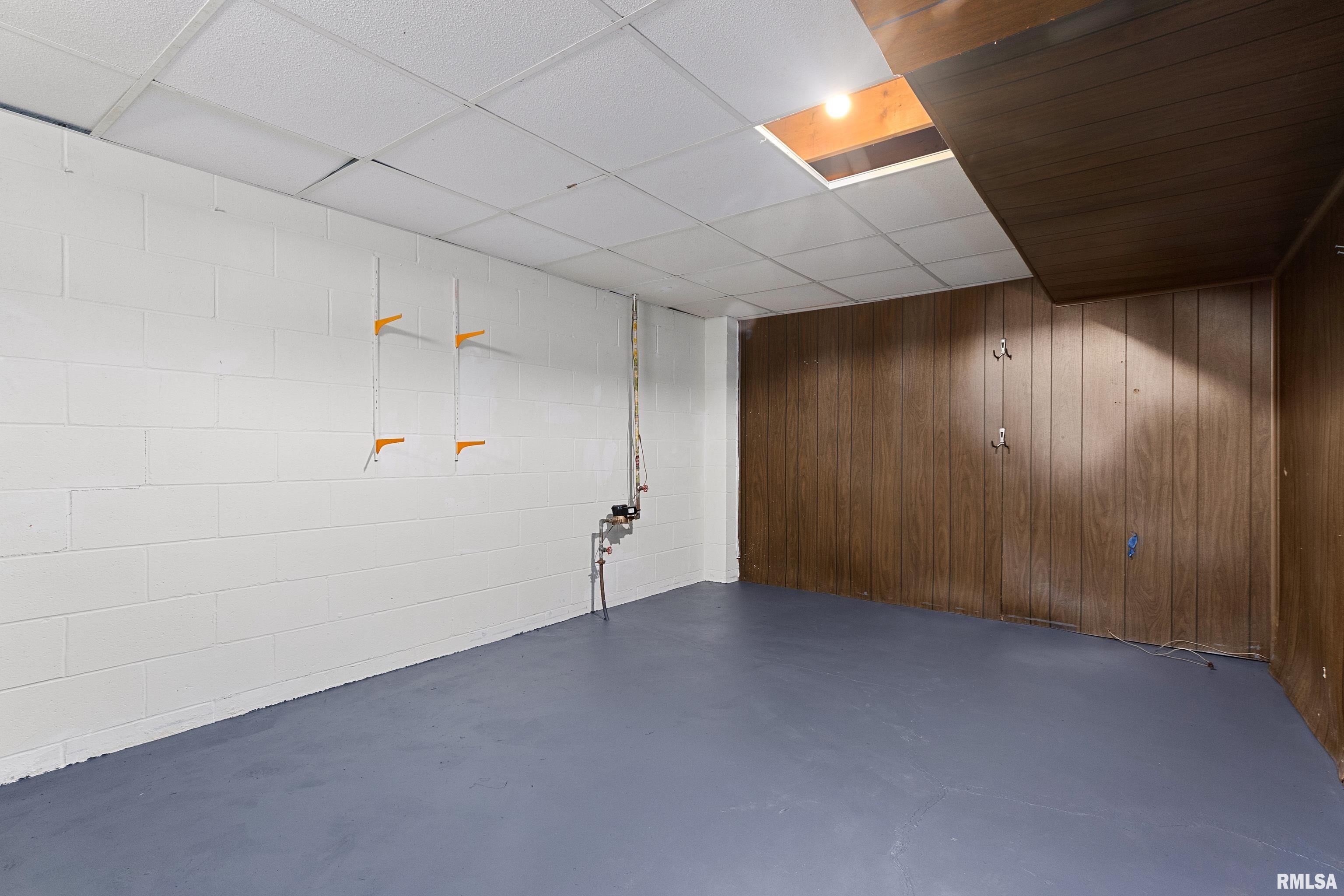 6206 North Randwick Road Peoria, IL 61615 - Photo 31 of 36