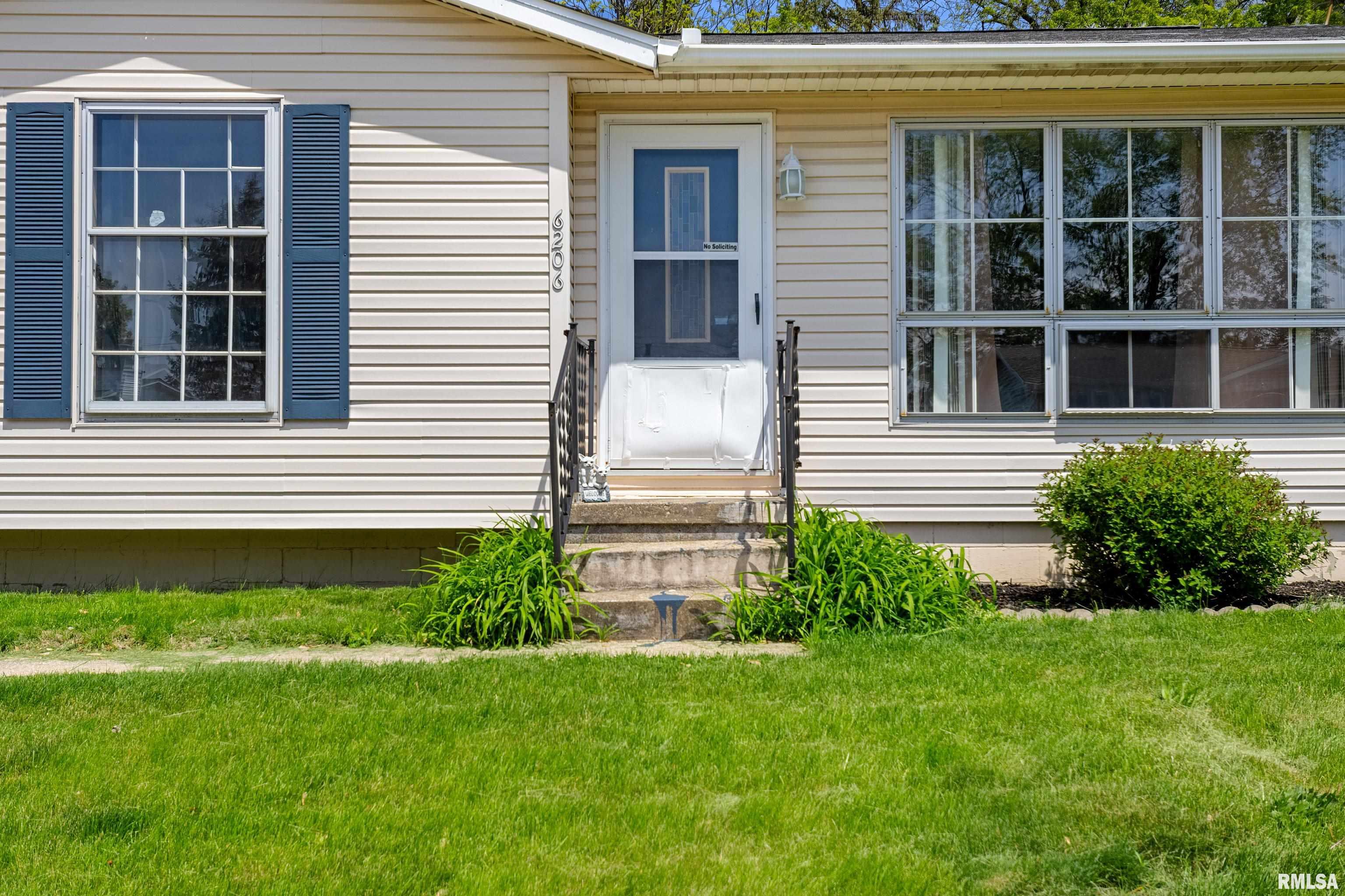 6206 North Randwick Road Peoria, IL 61615 - Photo 4 of 36