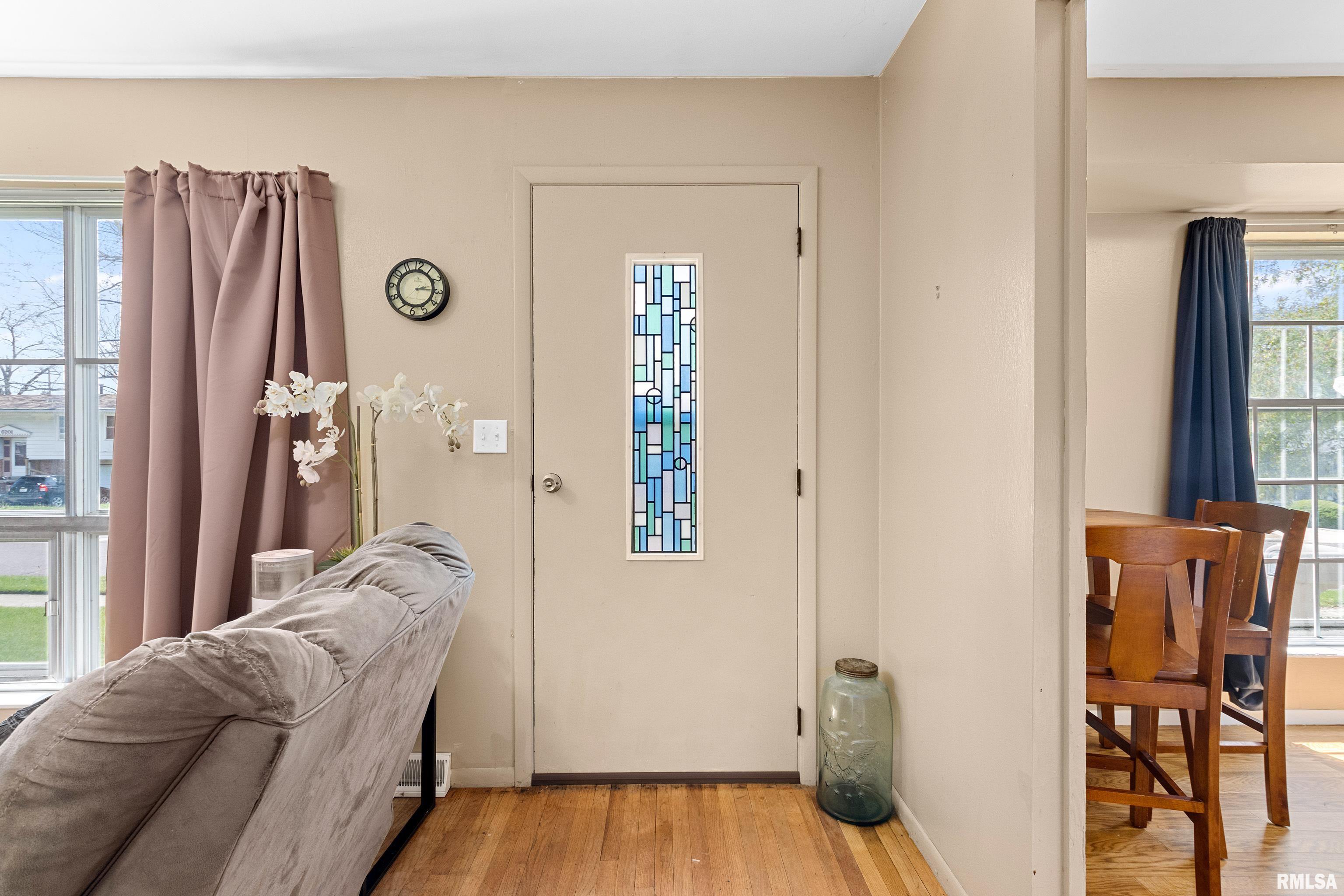 6206 North Randwick Road Peoria, IL 61615 - Photo 5 of 36