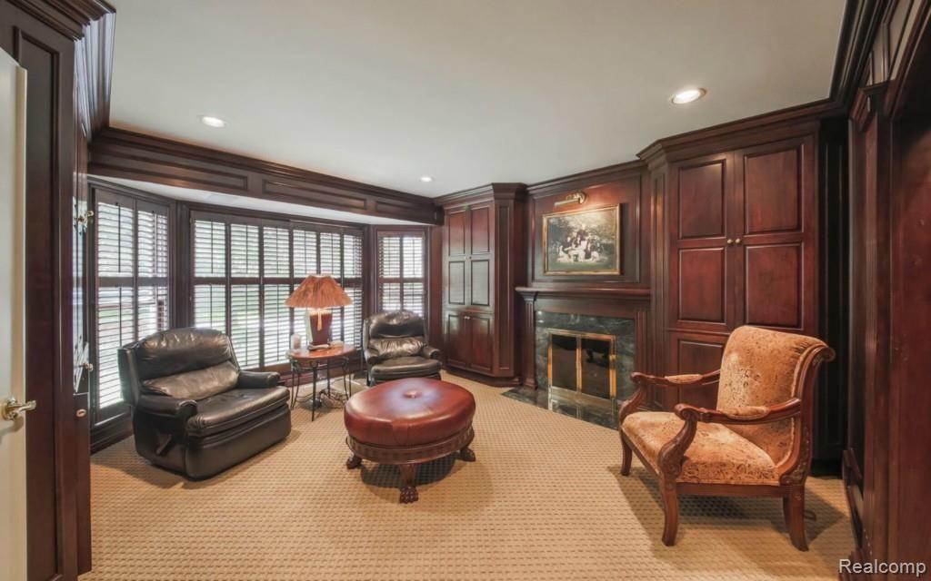 240 Touraine Road Grosse Pointe Farms, MI 48236 - Photo 7 of 50
