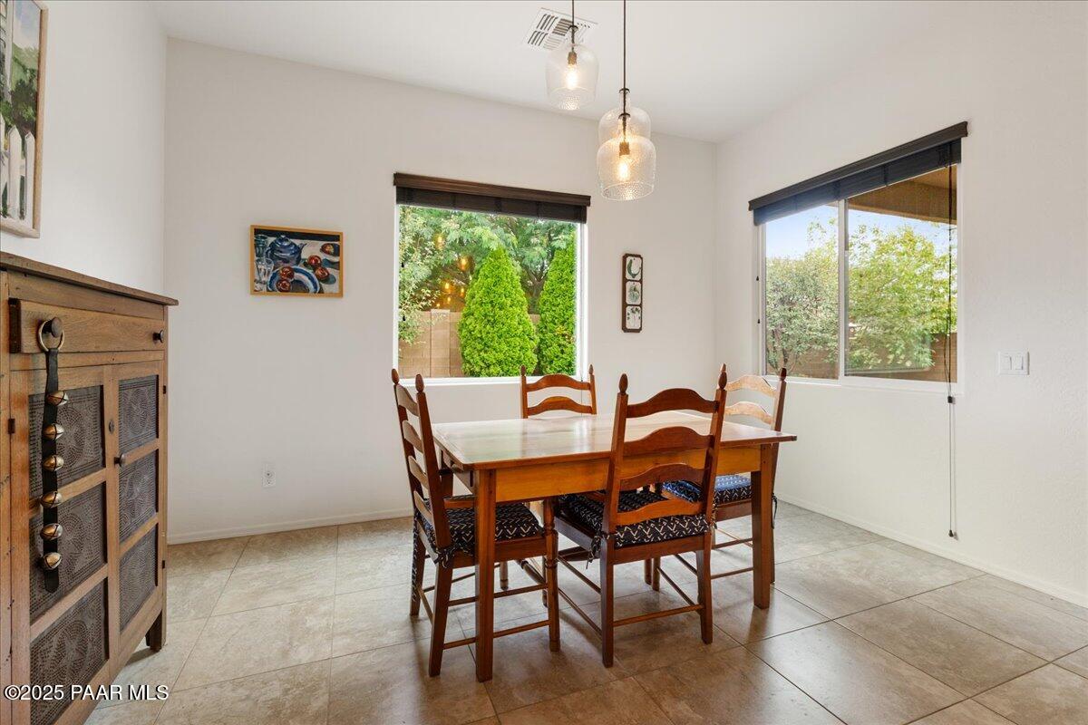 13021 East Gonzalez Street Dewey, AZ 86327 - Photo 10 of 27 Dining