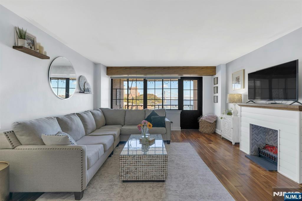 1203 River Road, Unit 9D Edgewater, NJ 07020 - Photo 9 of 42