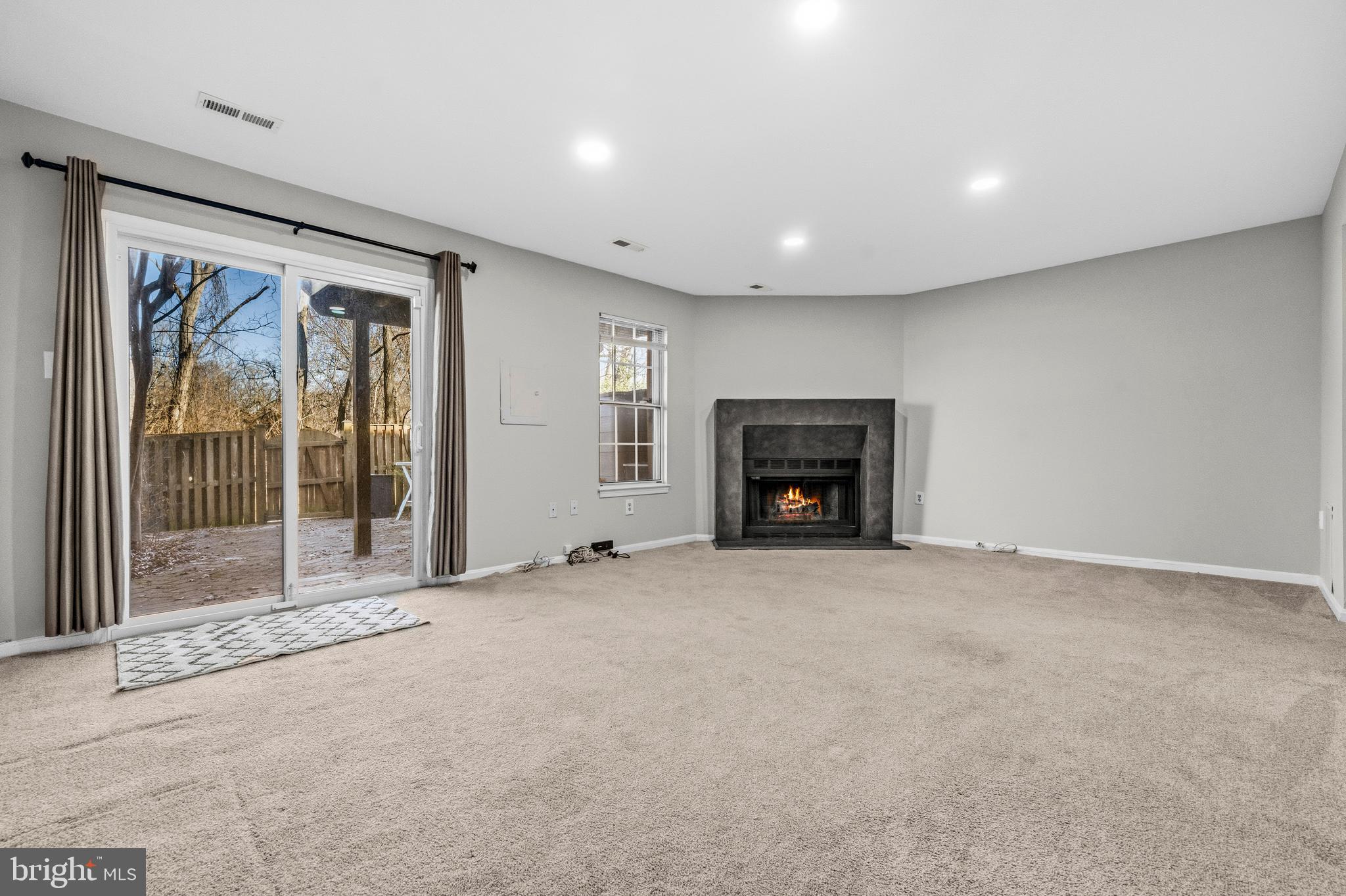 2002 Medical Park Drive Silver Spring, MD 20902 - Photo 29 of 43 Sliding door opens to patio