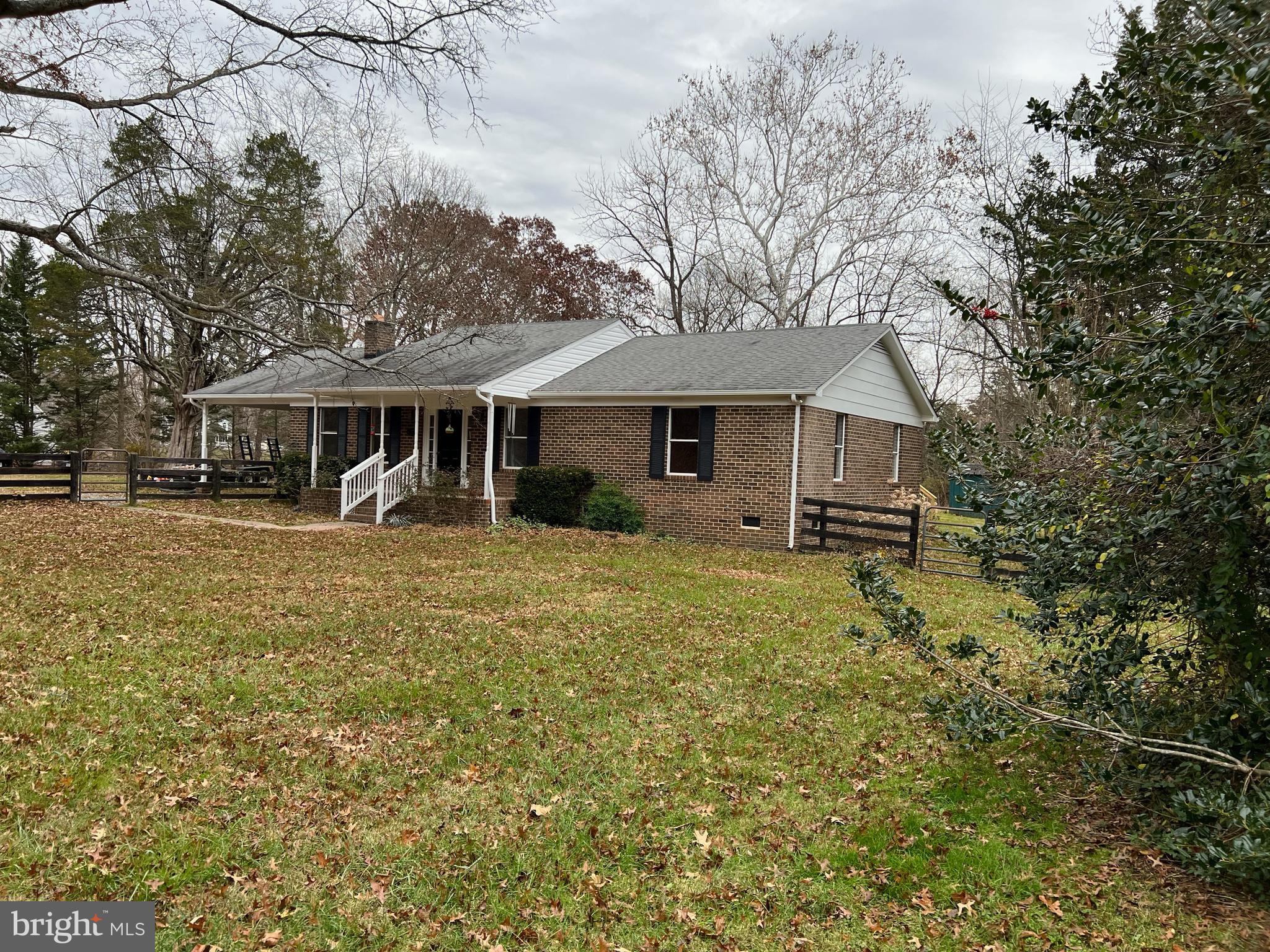 8307 Kines Road Warrenton, VA 20187 - Photo 16 of 46 Front Yard.