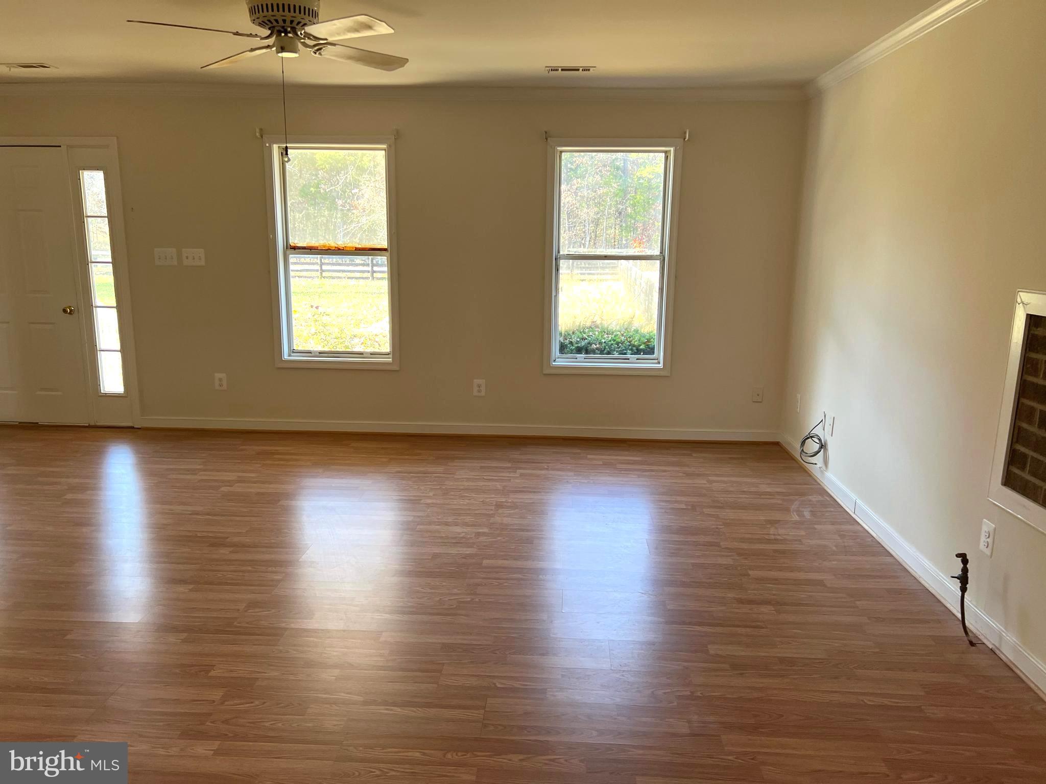 8307 Kines Road Warrenton, VA 20187 - Photo 20 of 46 Living Room.